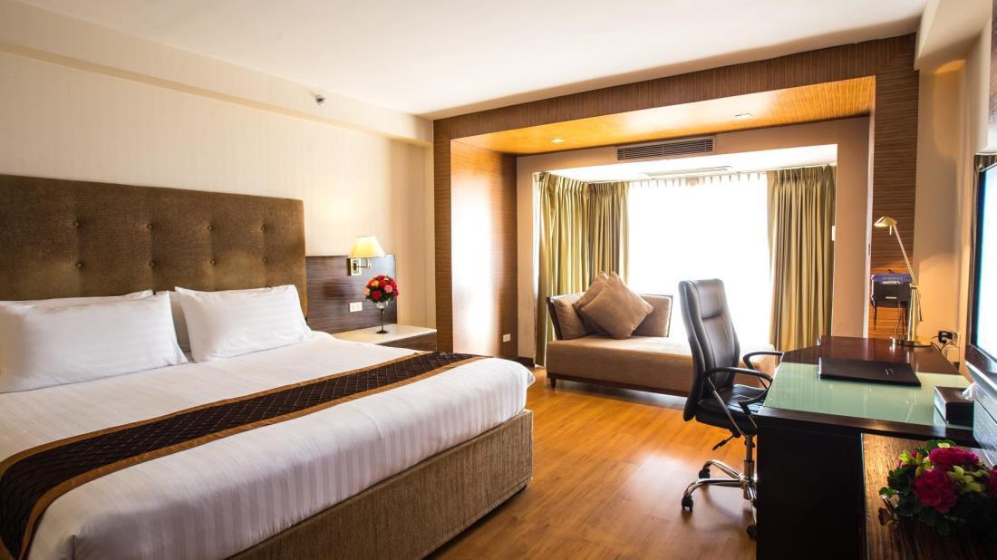 Hotel Furama Chiang Mai Zewnętrze zdjęcie