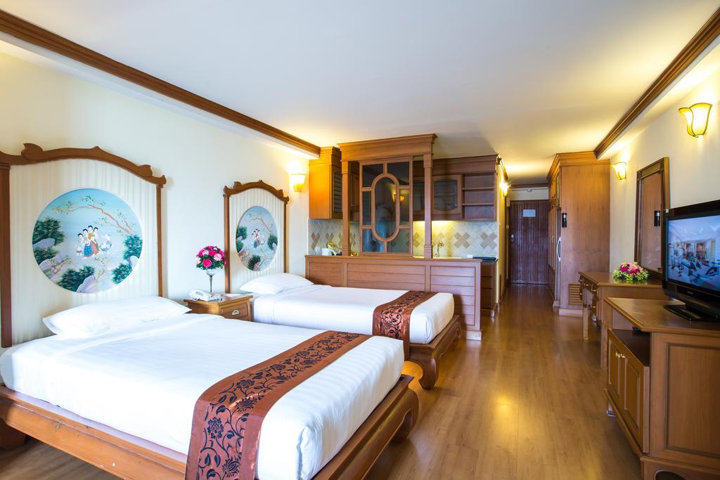 Hotel Furama Chiang Mai Zewnętrze zdjęcie