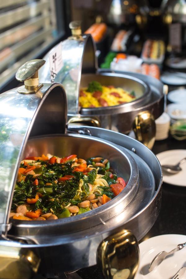 Hotel Furama Chiang Mai Zewnętrze zdjęcie